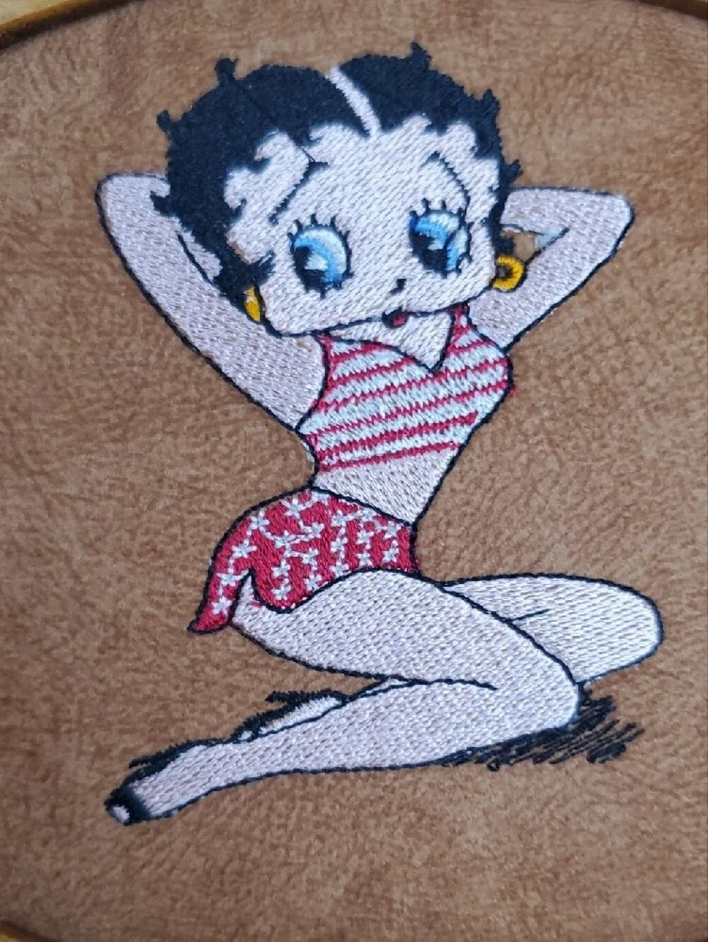 Vintage Betty Boop Themed Wood Wall Hook Rack with Gold Hooks